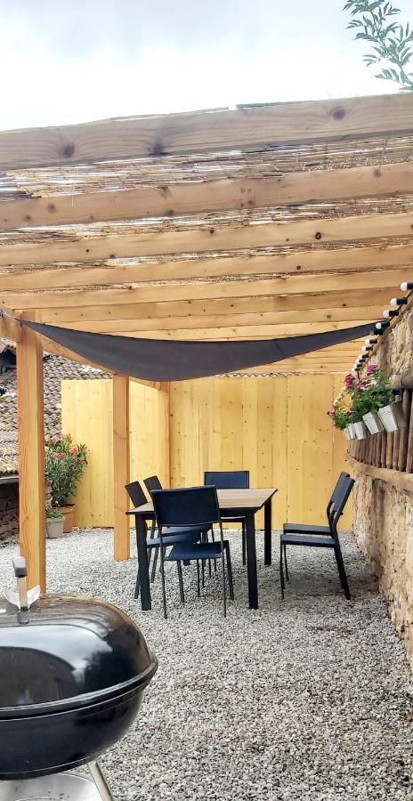 Sharecroppers Cottage With Swimming Pool Pagéas エクステリア 写真